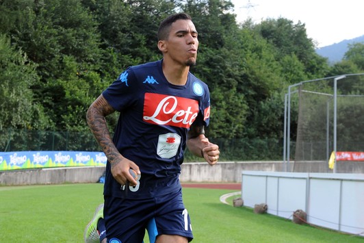 Napoli, allenamento a Castel Volturno. Differenziato per Allan per affaticamento muscolare