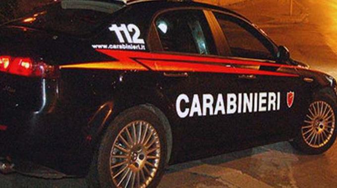 Casandrino: Tipi Sospetti Perdono Armi Dopo Inseguimento