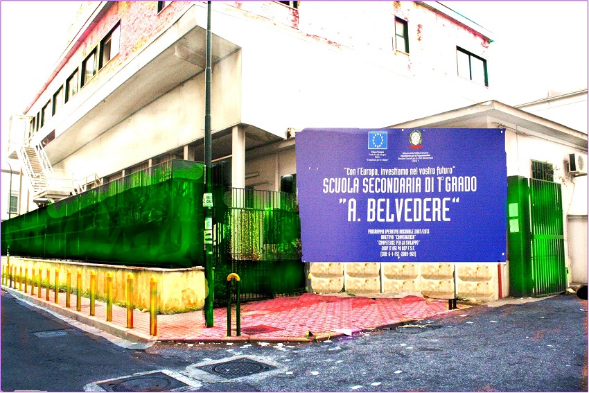 Napoli: Furto Alla Scuola Belvedere Al Vomero