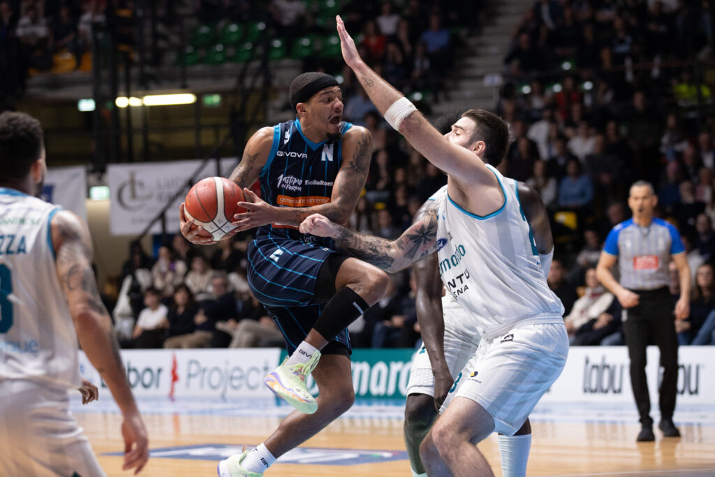 Azione di Napoli a Cantu'